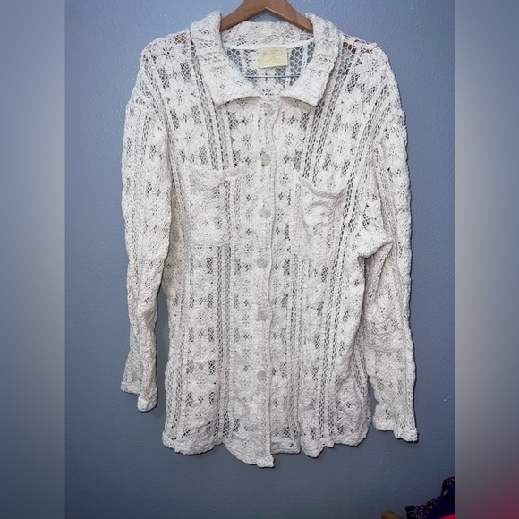 Judith March REINDEER GAMES FLORAL BUTTON DOWN NWOT size L - Picture 2 of 9